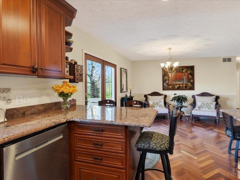 130 Meadow Lane, Hillsboro, OH 45133 Photo 9