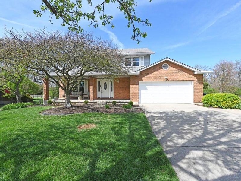 7426 Sussex Drive, West Chester, OH 45069 Photo 1