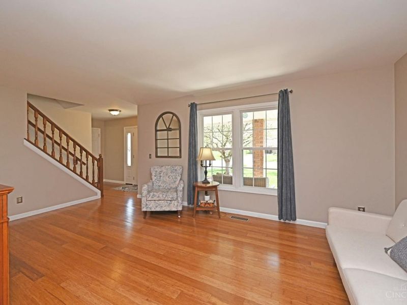 7426 Sussex Drive, West Chester, OH 45069 Photo 11