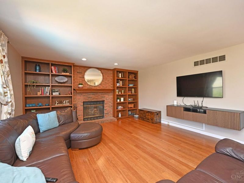 7426 Sussex Drive, West Chester, OH 45069 Photo 20