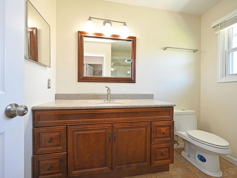 7426 Sussex Drive, West Chester, OH 45069 Photo 29