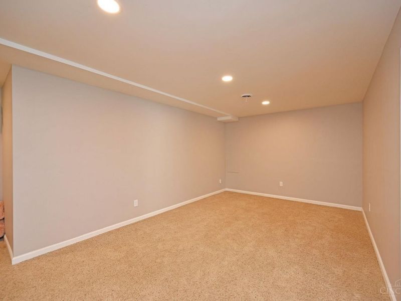 7426 Sussex Drive, West Chester, OH 45069 Photo 39