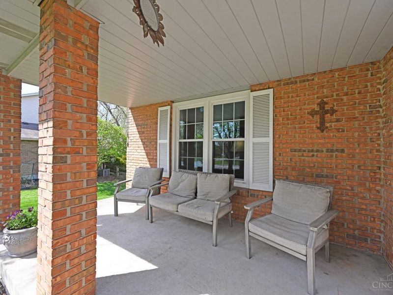 7426 Sussex Drive, West Chester, OH 45069 Photo 5