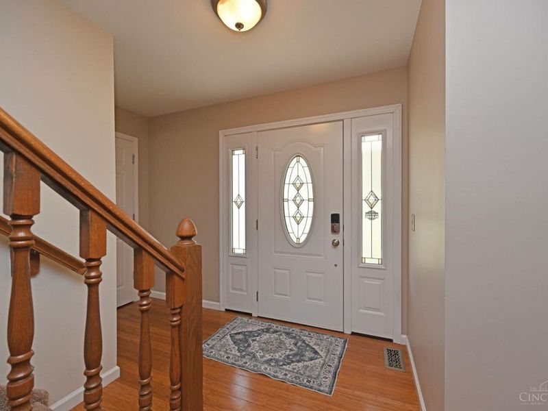 7426 Sussex Drive, West Chester, OH 45069 Photo 6