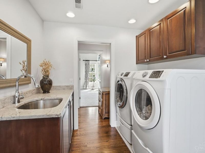 151 Ritchie Avenue, Wyoming, OH 45215 Photo 32