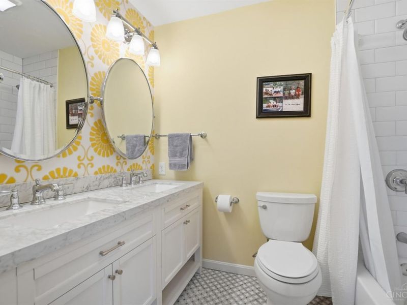 151 Ritchie Avenue, Wyoming, OH 45215 Photo 41