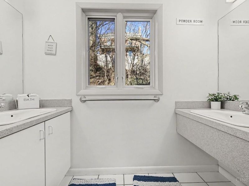 396 Probasco Street, Cincinnati, OH 45220 Photo 10