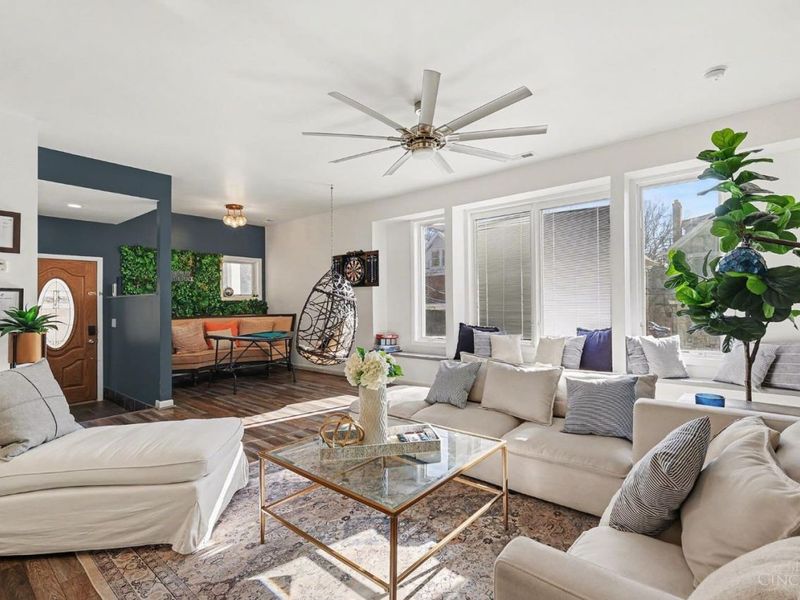 396 Probasco Street, Cincinnati, OH 45220 Photo 2