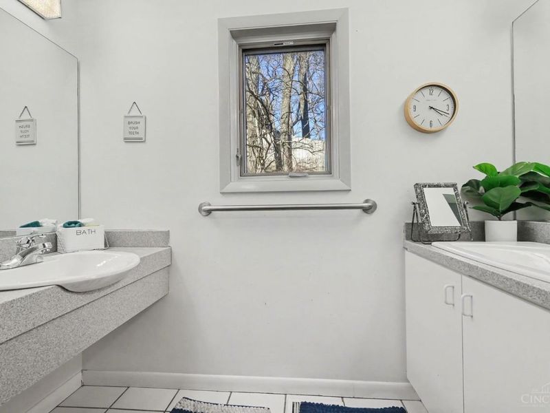 396 Probasco Street, Cincinnati, OH 45220 Photo 24