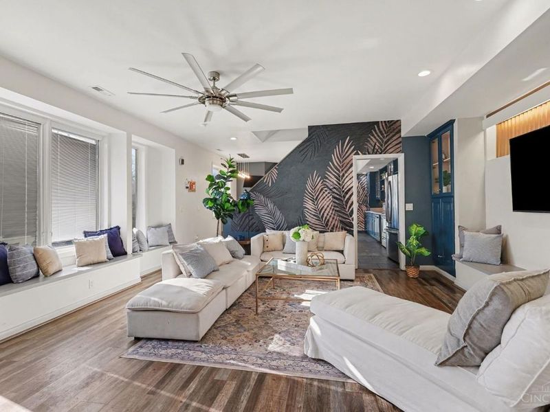 396 Probasco Street, Cincinnati, OH 45220 Photo 4