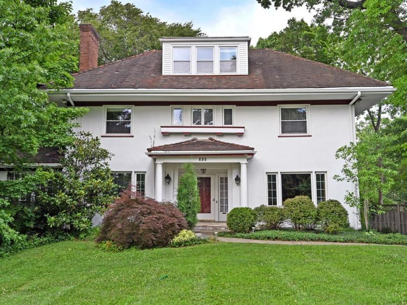 690 Clinton Springs Avenue, Cincinnati, OH 45229 Photo 1