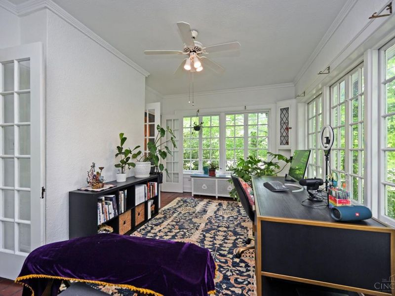 690 Clinton Springs Avenue, Cincinnati, OH 45229 Photo 12