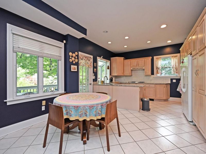 690 Clinton Springs Avenue, Cincinnati, OH 45229 Photo 22