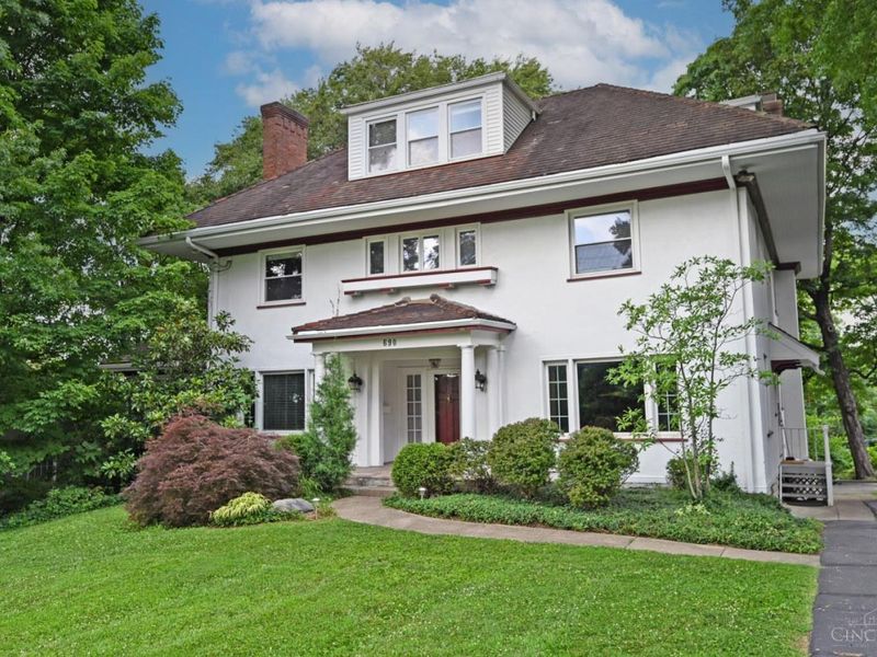 690 Clinton Springs Avenue, Cincinnati, OH 45229 Photo 3