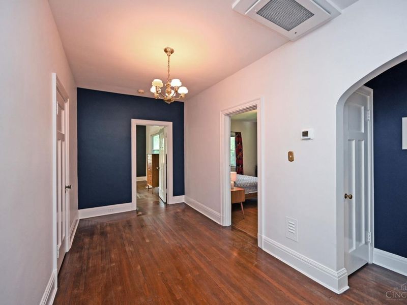 690 Clinton Springs Avenue, Cincinnati, OH 45229 Photo 32