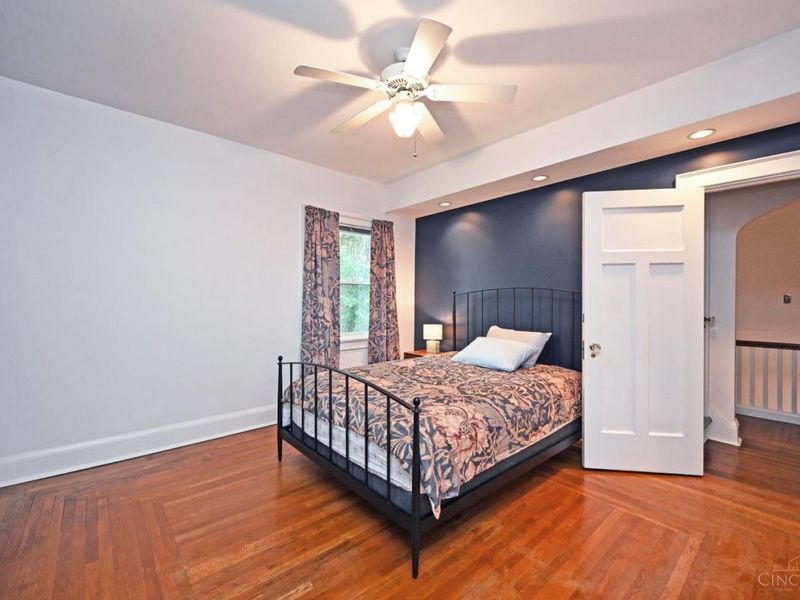 690 Clinton Springs Avenue, Cincinnati, OH 45229 Photo 48