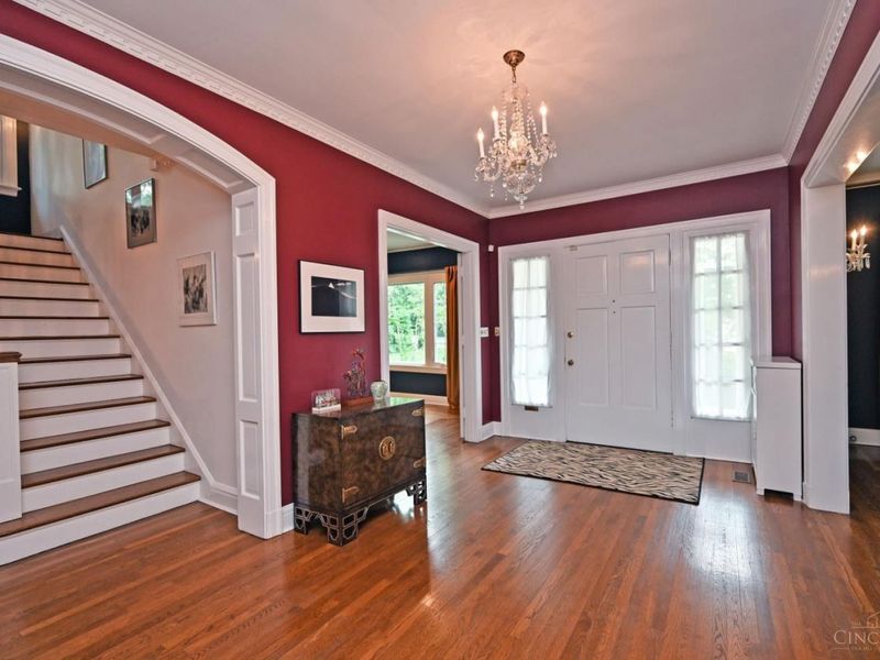 690 Clinton Springs Avenue, Cincinnati, OH 45229 Photo 5