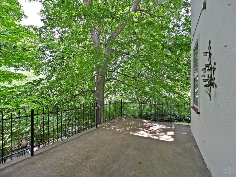 690 Clinton Springs Avenue, Cincinnati, OH 45229 Photo 62