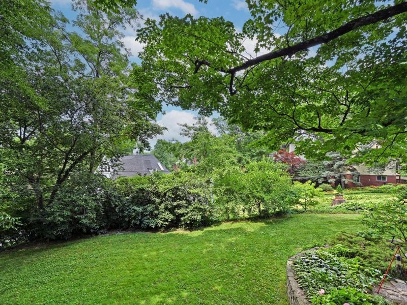 690 Clinton Springs Avenue, Cincinnati, OH 45229 Photo 67