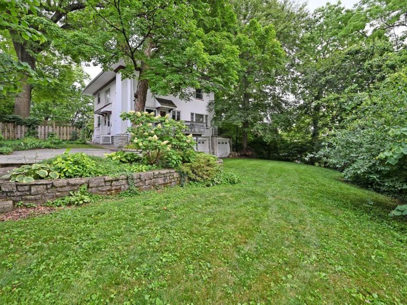 690 Clinton Springs Avenue, Cincinnati, OH 45229 Photo 76