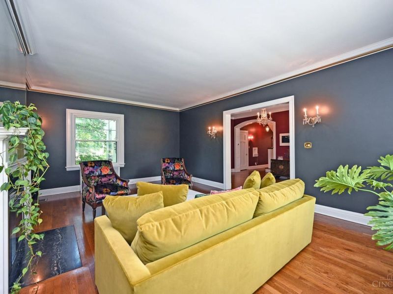 690 Clinton Springs Avenue, Cincinnati, OH 45229 Photo 9