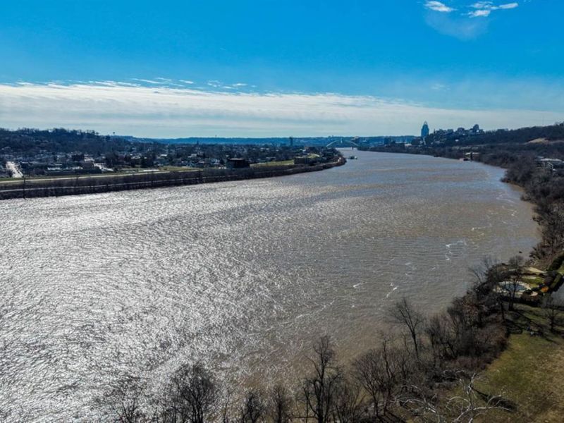 2260 Riverside Drive, Unit 402, Cincinnati, OH 45202 Photo 36