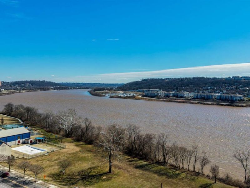 2260 Riverside Drive, Unit 402, Cincinnati, OH 45202 Photo 40