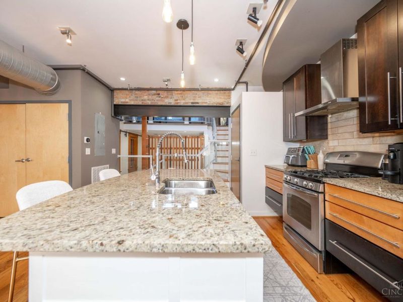 1417 Main Street, Unit 5, Cincinnati, OH 45202 Photo 17