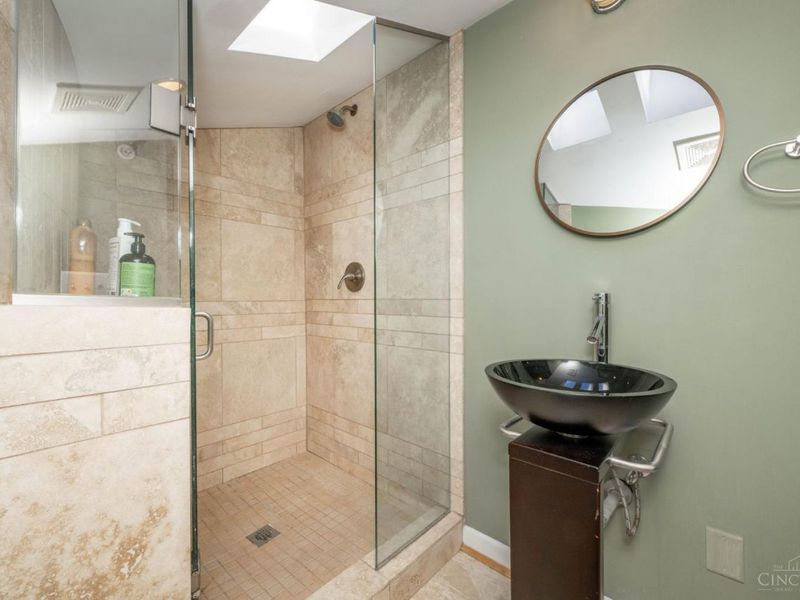 1417 Main Street, Unit 5, Cincinnati, OH 45202 Photo 36