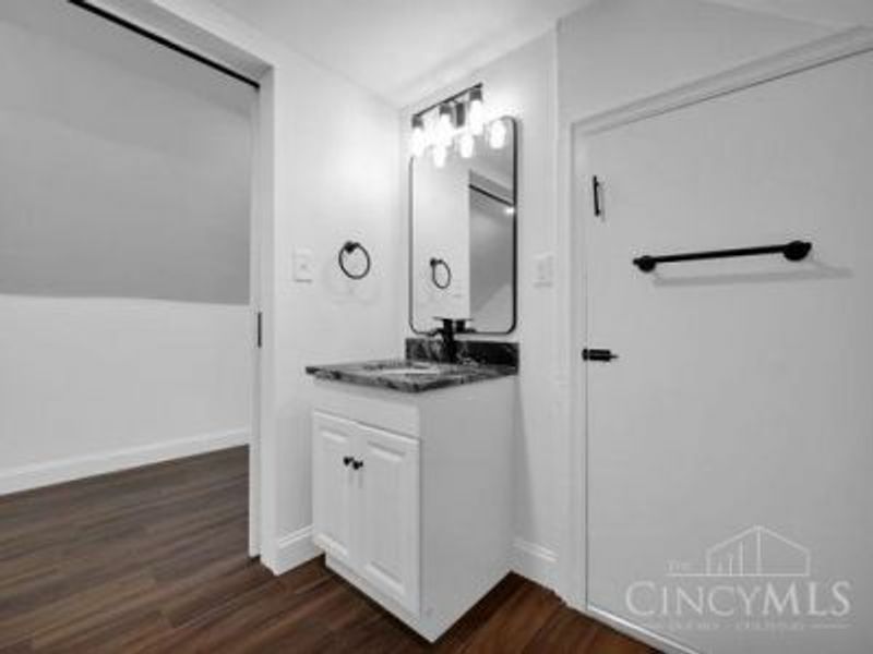 3942 Standish Avenue, Cincinnati, OH 45213 Photo 16