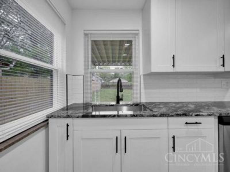 3942 Standish Avenue, Cincinnati, OH 45213 Photo 5
