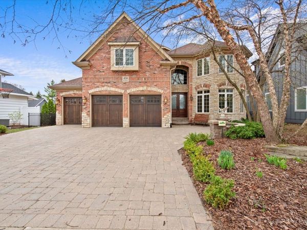 434 W Benton Avenue, Naperville, IL 60540