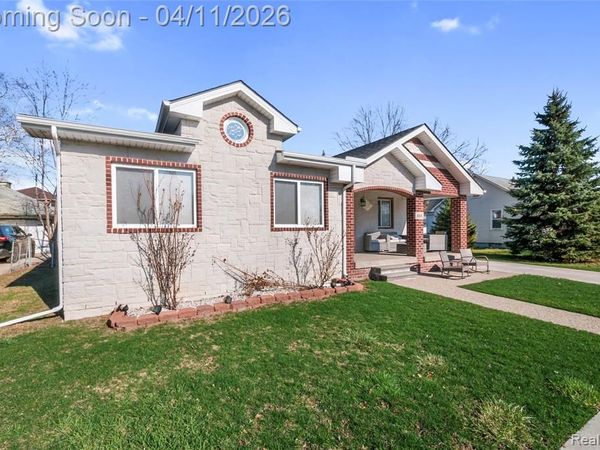 6164 N Gulley Road, Dearborn Heights, MI 48127