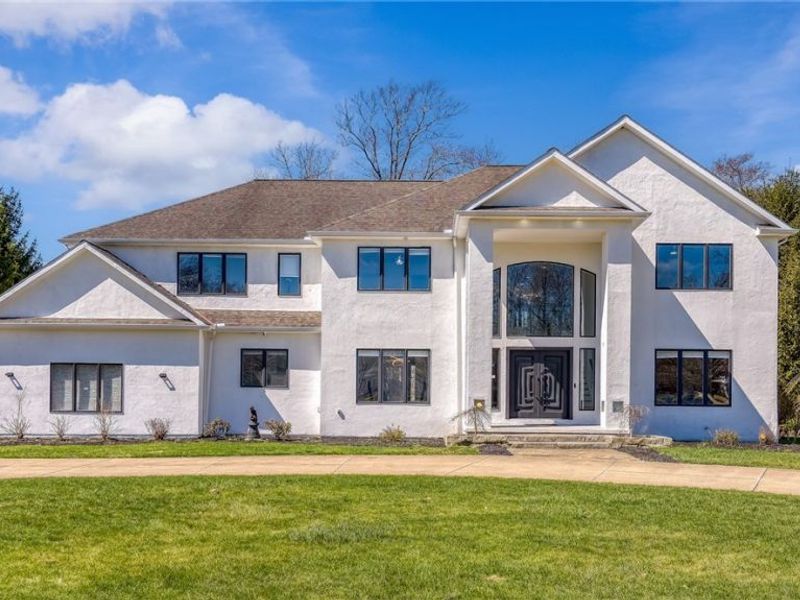 2504 Ginger Wren Road, Pepper Pike, OH 44124 Photo 2