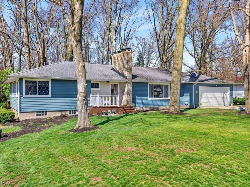 439 Knollwood Avenue, Tallmadge, OH 44278 Photo 2