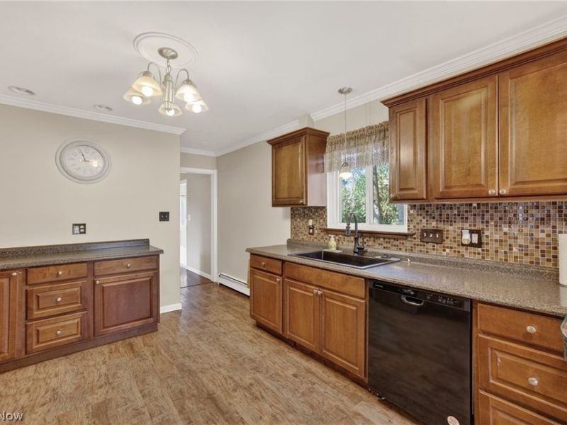 439 Knollwood Avenue, Tallmadge, OH 44278 Photo 7