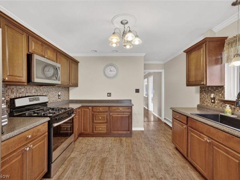 439 Knollwood Avenue, Tallmadge, OH 44278 Photo 8