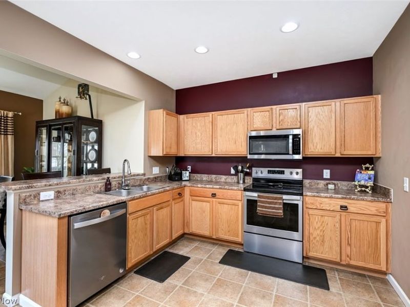 1225 Marsh Fern Lane, Akron, OH 44312 Photo 15