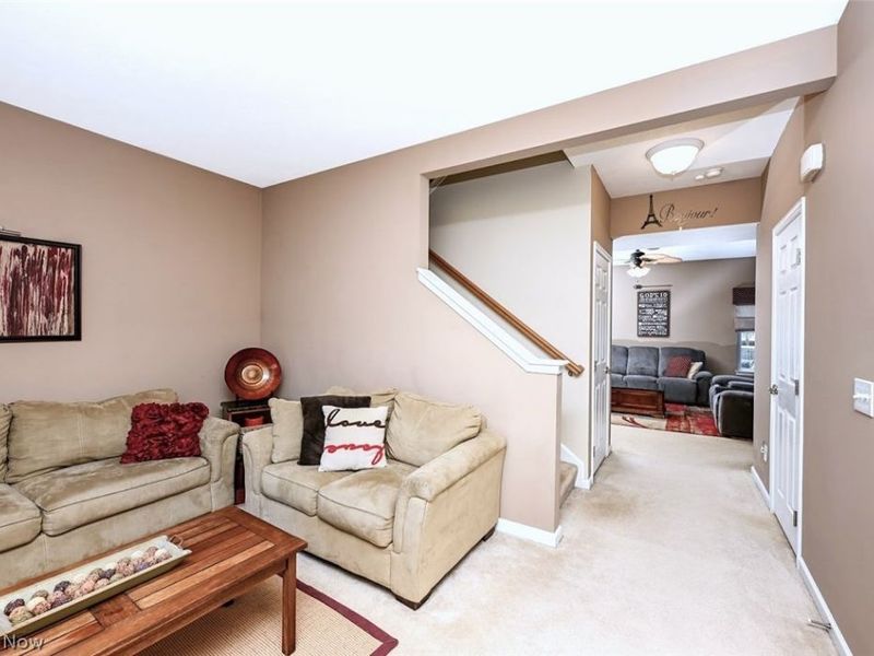 1225 Marsh Fern Lane, Akron, OH 44312 Photo 8