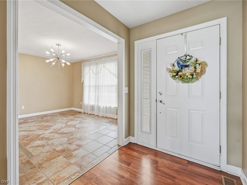 297 Country Club Drive SE, Warren, OH 44484 Photo 7