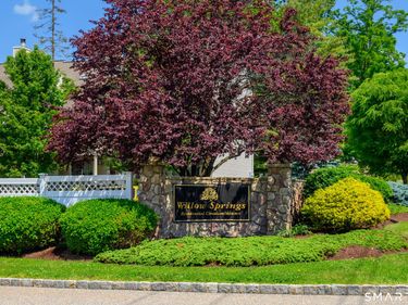 274 Willow, Unit 274, New Milford, CT 06776