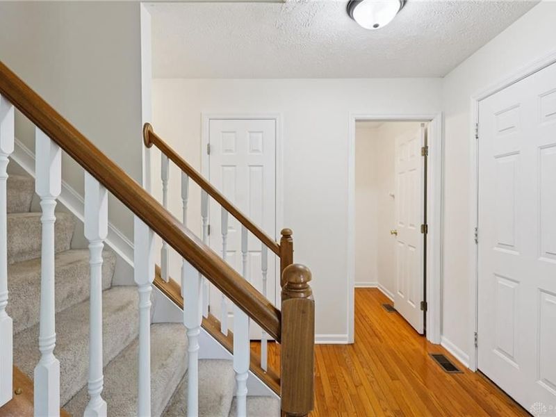 165 Meadows Drive, Springboro, OH 45066 Photo 9