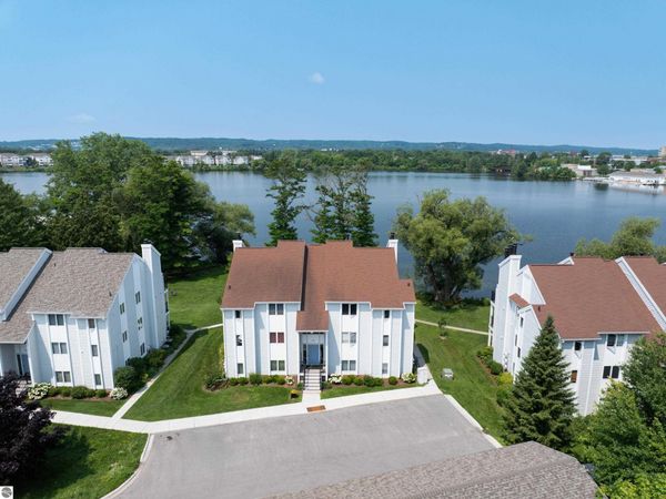 730 Centre Place, Unit 18, Traverse City, MI 49684
