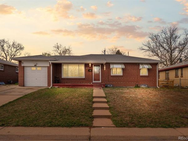 1207 S Gray Street , Lakewood, CO 80232