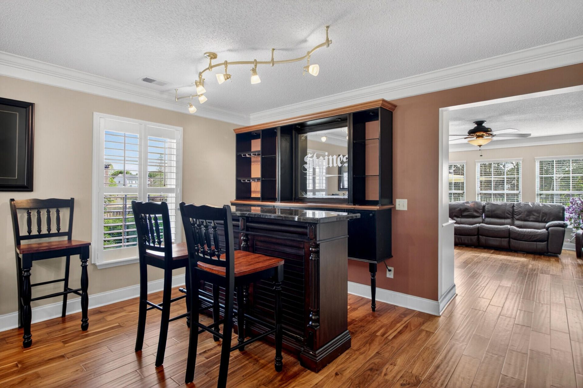 337 Southport Drive Photo 12