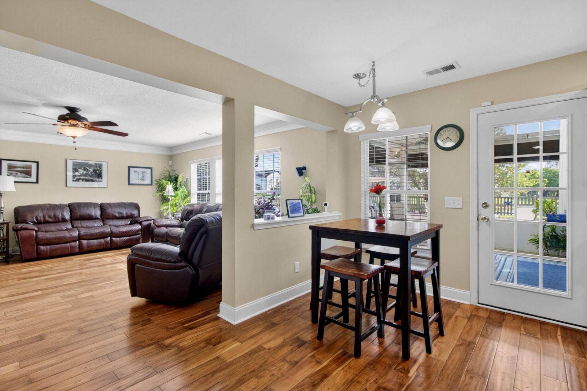 337 Southport Drive Photo 16