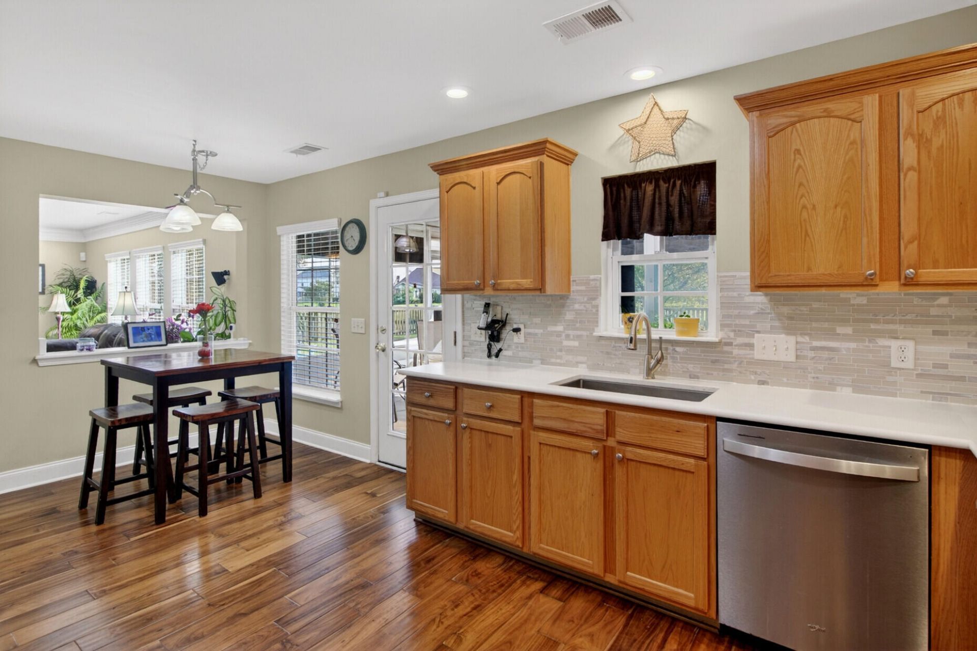 337 Southport Drive Photo 19