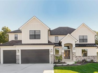 4793 NW Sienna Ridge, Riverside, MO 64150