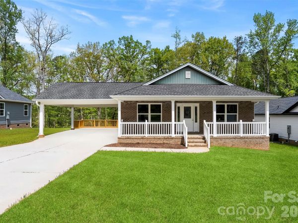 110 W Iowa Avenue , Bessemer City, NC 28016