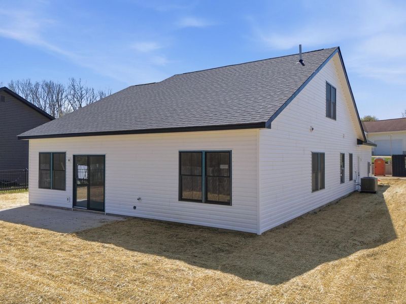 1758 Northpoint Lane, Springfield, OH 45503 Photo 4